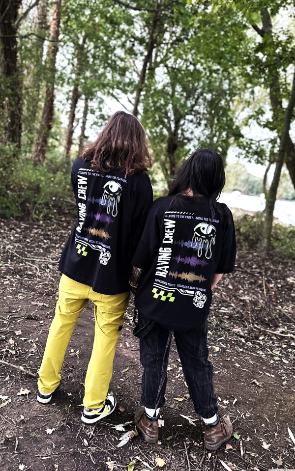 RAVING CREW | OVERSIZED UNISEX TEE - Image 5