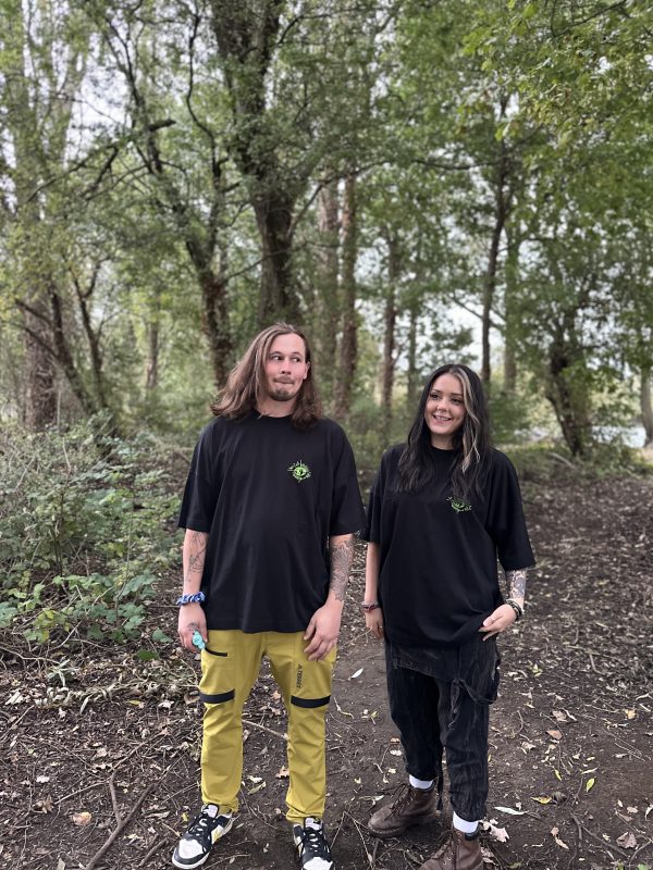 RAVING CREW | OVERSIZED UNISEX TEE - Image 4
